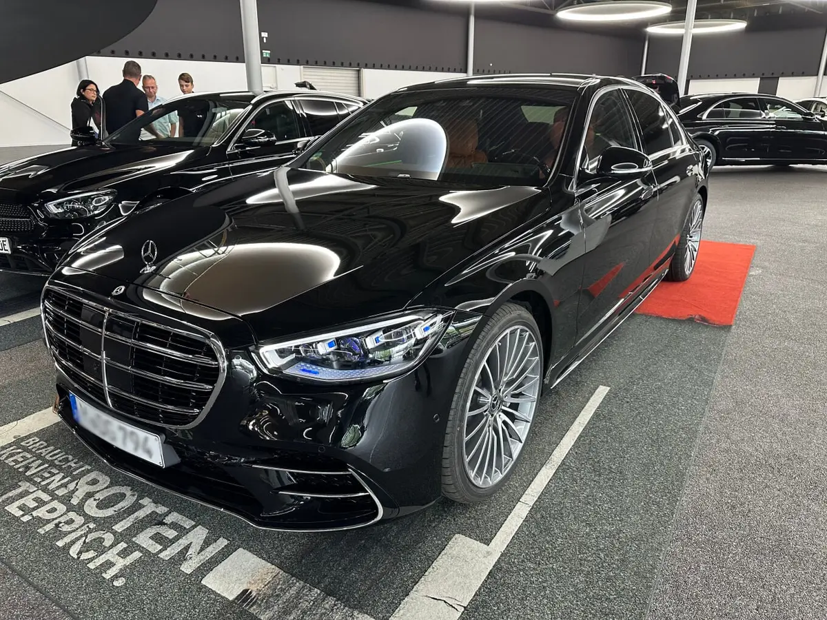 Mercedes Benz S-klasse S400 Long 4-Matic 2023 — Rome Luxury Cars, Rome. Mercedes Benz S-klasse S400 Long 4-Matic in Rome The 2023 Mercedes Benz S-klasse S400…