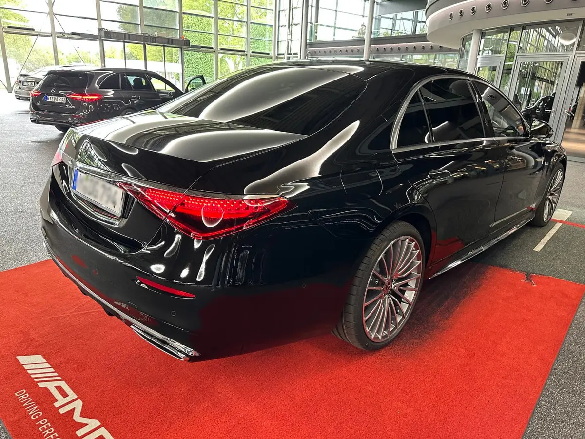 Mercedes Benz S-klasse S400 Long 4-Matic 2023, exterior — Rome Luxury Cars, Rome. Mercedes Benz S-klasse S400 Long 4-Matic in Rome The 2023 Mercedes Benz S-klasse S400…
