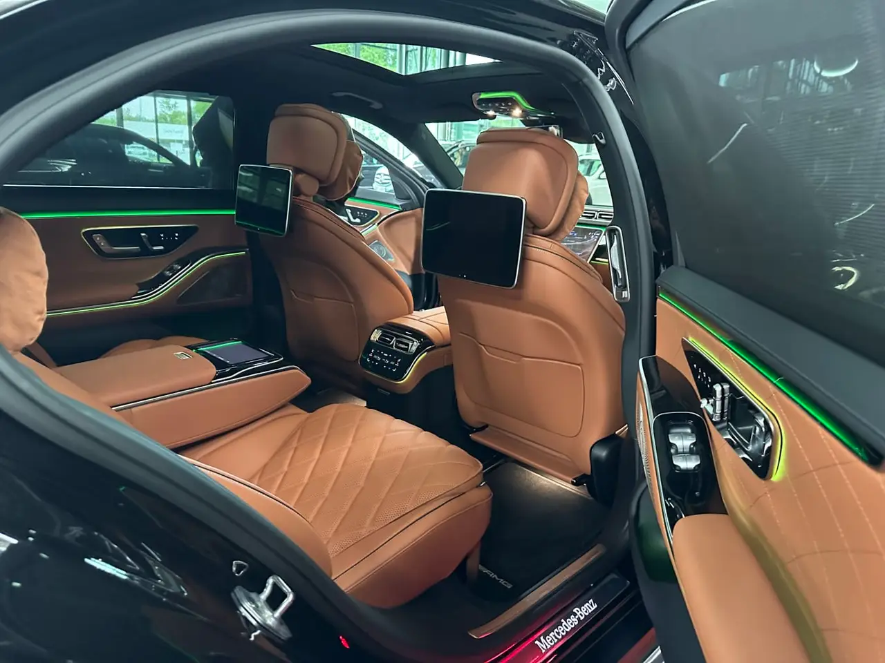 Mercedes Benz S-klasse S400 Long 4-Matic 2023, dashboard — Rome Luxury Cars, Rome. Mercedes Benz S-klasse S400 Long 4-Matic in Rome The 2023 Mercedes Benz S-klasse S400…