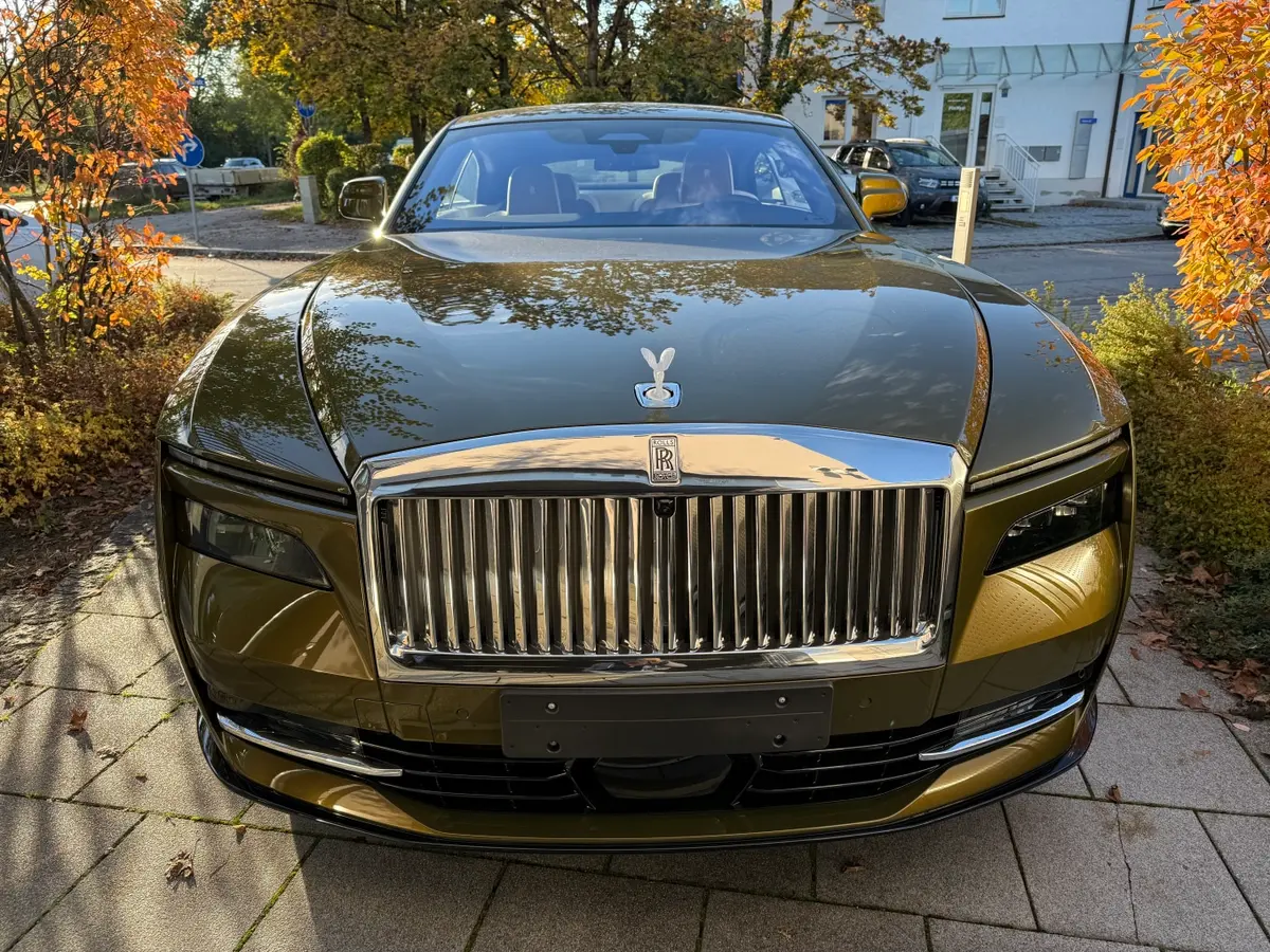 Rolls-Royce Spectre 2024 — Rome Luxury Cars, Rome. Rolls-Royce Spectre in Rome The 2024 Rolls-Royce Spectre is available for luxury hire in…